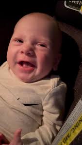 Do yall ever feel like as your eating you are getting more hungry as you  eat instead of getting full as you eat well I do and it make me not want