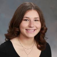 Kelly Renick's Instagram, Twitter & Facebook