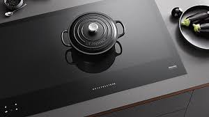 Les tables et plaques de cuisson à induction siemens mesurent entre 30 et 90 cm de large, et vous permettent de préparer vos plats préférés rapidement et facilement. Miele Nos Tables De Cuisson A Induction Economes Miele