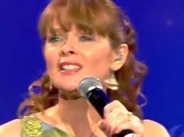 Mary Duff's Instagram, Twitter & Facebook