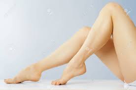 美しい女性脚線美の写真素材・画像素材 Image 10613314
