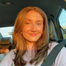 Anna Slagle's Instagram, Twitter & Facebook