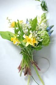 Three Spring Bouquet Ideas Three Spring Bouquet Ideas Project Wedding Spring Wedding Bouquets Daffodil Bouquet Wedding Vintage Bouquet Wedding
