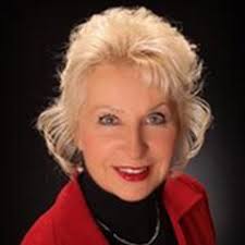 Elizabeth Yoakum's Instagram, Twitter & Facebook