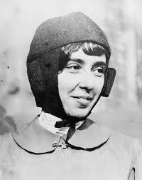 Top 10 Women Pilots in History: Trailblazers Who Shaped the Skies