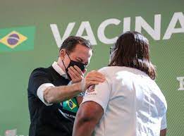 Quais vacinas meu cachorro precisa tomar? Sao Paulo Muda Cronograma E Vacinacao De Idosos Nao Tem Data Para Comecar Poder360