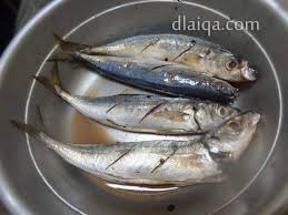 Hari minggu pengen makan yg kuah dan gurih2.jadilah eksekusi si nila ini. D Laiqa Arena Pepes Ikan Layang
