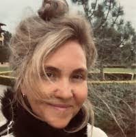 Michelle Mcdaris's Instagram, Twitter & Facebook