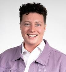 Steven Gaertner's Instagram, Twitter & Facebook