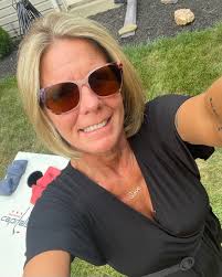 Apryl Nicole Huskey"