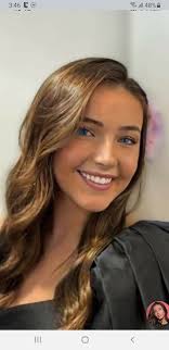 Absolutely stunning Elvis breathtaking blue eyes 💙that smile light up a  darkened room priceless 💙 🤗🔥🔥🔥🔥