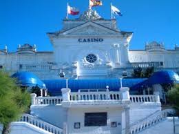 El palacete de casino gran vía, construido en 1924, fue sede del círculo mercantil e industrial de madrid a principios del siglo xx. El Gran Casino De El Sardinero Turismo De Cantabria Portal Oficial De Turismo De Cantabria Cantabria Espana