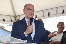 Varredura encontra grampos no gabinete do governador Claudio Couto