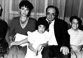 Tam adı şükran güldal mumcu'dur. Gazeteci Ugur Mumcu 77 Yasinda Ugur Mumcu Kimdir Haberler Haberler Com