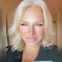 Jennifer Cobos's Instagram, Twitter & Facebook