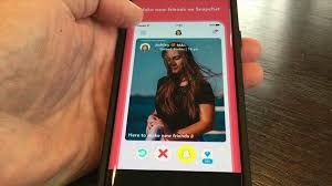 Wink online dating & online friendship is now finally free, easy and cool.wink is a fastest growing social & dating platform to bridge you with people from what are you waiting for ? Teen Dating App Hoop App Referred To As Tinder For Teenager Wrcbtv Com Chattanooga News Weather Amp Sports