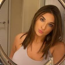 Leslie Stagg (lcstagg12)