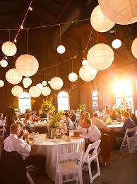 Fur Scheunenhochzeit Drinnen Dekoration Hochzeit Hochzeit Deko Und Hochzeitsdeko