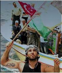 Alla fine, anche se la storia ha dei pessimi alunni, in qualche modo insegna. Vittorio Arrigoni