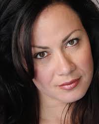 Shannon lee 💛🖤