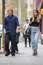 Heimliche hochzeit bei ed sheeran. Ed Sheeran Hat Sich Verlobt Vogue Germany