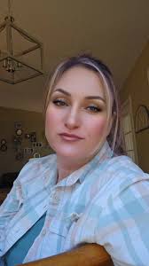 Amy Teal (@_amy.brook)