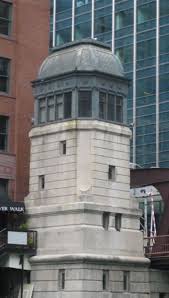 Chicago River Bridge Control House Chicago River Chicago Leaning Tower Of Pisa