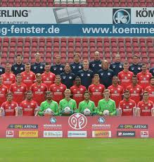 Unterstütze deine jungs und zeige deinen stolz mit dem 1. Fc Bayern Munchen Offizielle Magazin Website Des Fc Bayern