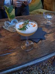 La lavorazione artigianale di queste maniglie in ferro per porte è ancora la parte predominante del ciclo produttivo. Le Jardin 489 Cocktail Bars Via Flaminia 489 Corso Francia Roma Italy Phone Number