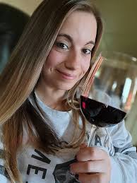 How long does open wine last?