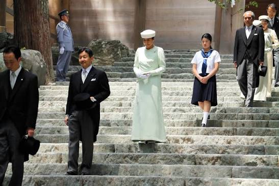 ２０１４年７月、伊勢神宮内宮の参拝を終えた皇太子ご一家（当時）。愛子さまは初めての参拝だった＝三重県伊勢市（24/35）－天皇、皇后両陛下の長女愛子さま 天皇、皇后両陛下の長女愛子さま：朝日新聞デジタル