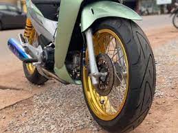 Modif karisma honda wave125 pasang arm dkt,pemasangan swing arm waktu modif motor karisma honfa wave 125. Honda Karisma Berkeranjang Jadi Gahar Kaki Sangar Rodanya Gambot Gridoto Com