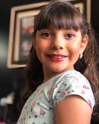 Larissa Ranieri (@_eulariranieri)