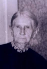 I took this picture in 1990 at the Cloer Reunion. At that time, Thad Cloer  (front center) was honored as the oldest member present. Pictured (left) is  wife Ollie. Would love to