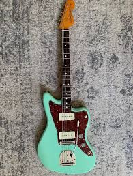 Planet waves lubrikit friction remover. Beautiful Fender Jazzmaster 60s Lacquer In Surf Green Upgraded Bridge Mustang Bridge Upgraded Pick Guard Pr Guitar Design Guitar Photography Fender