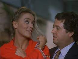 Ora l'affittano per i matrimoni. La Casa Stregata 1982 2 Parte Video Dailymotion