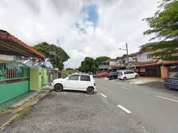 There is a large cemetery area to its northwest and an industrial area to its southeast with its own lrt sri andalas station operating in 2024. Jalan Sedeli Taman Sri Andalas Klang Klang Teres Terrace