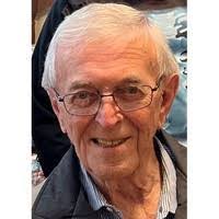 Lynn Forcier's Instagram, Twitter & Facebook