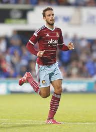 En tanto, gustavo, según contó tras el partido, evalúa una denuncia contra juan serrano, el línea. New West Ham United Midfielder Diego Poyet Has Apologised After Calling West Ham United Scum During His Charlton Athletic Days This Is Local London