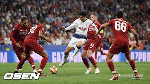 결국 차이를 만든 리버풀의 풀백!! ìµœë‹¤ ìœ íš¨ìŠ› ì†í¥ë¯¼ íŒ€ ë‚´ ìµœê³  í‰ì  3ìœ„ í† íŠ¸ë„˜ ë¦¬ë²„í'€ ì¡°ì„ ì¼ë³´