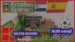 Soccer is the most popular sport in the world and its most intense addictive game on the internet also. Achtelfinale Kroatien Spanien Gespielt Mit Den Kaufland Soccer Kickers Und Den Aldi Emojis Youtube