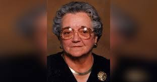 Mary Ryals's Instagram, Twitter & Facebook