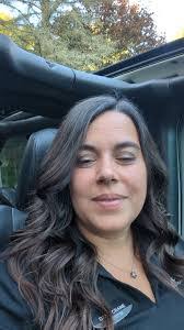 Martina Crane's Instagram, Twitter & Facebook