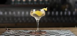 Learn how to mix martini cocktail ingredients like the best. I 5 Migliori Cocktail Con Martini