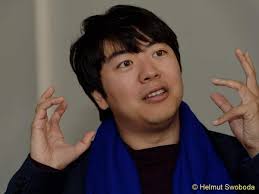 Klassik-Superstar Lang Lang bei exklusiver Autogrammstunde zu Gast im Media  Markt München