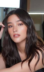 Connie Lo (connielo93)