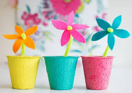 Tre fiori di peonia sono già sbocciati e il quarto non ha ancora avuto tempo. 1001 Idee Di Lavoretti Bambini Per Sviluppare Fantasia E Manualita