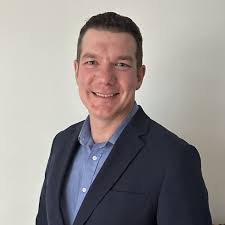 Kirsten Hurst's Instagram, Twitter & Facebook