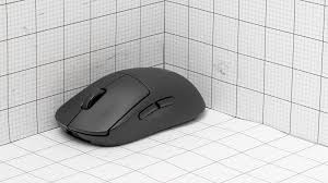 It's not the best shape i've used but it's a lot better than other logitech mice, in my opinion. Logitech G Pro Wireless Review Rtings Com