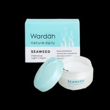 Ulasan tentang tujuh pelembab wajah untuk kulit kering dan kusam di sini bisa kamu simak. Rekomendasi Pelembap Wajah Remaja Untuk Kulit Kering Dan Kusam Jasa Maklon Kosmetik